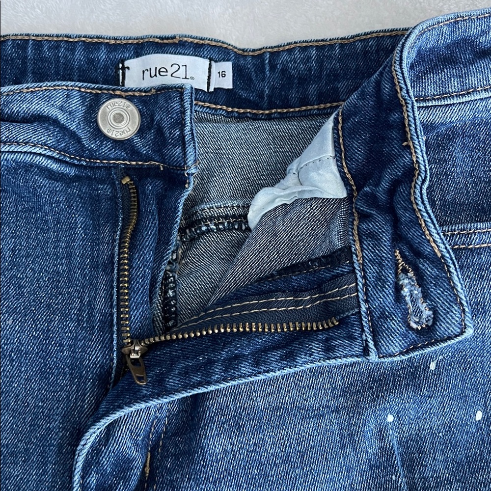 Rue21 Blue Distressed Jeans with Red and White Accents - Junior 16 - Picture 9 of 11